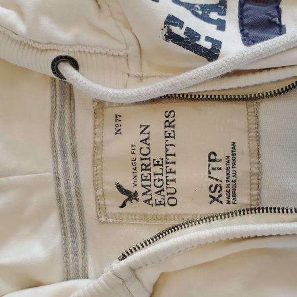 🔥$5 SALE!.merican Eagle "Vintage fit" cream full zip hoodie. Sz XS-S - Picture 3 of 10
